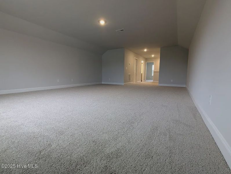 Spacious, unfurnished interior of a new home in Hidden Lake Estates, Greenville (Image 22).