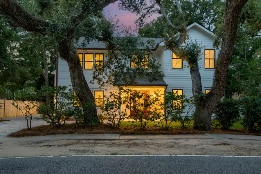 Image 72 of a home in .