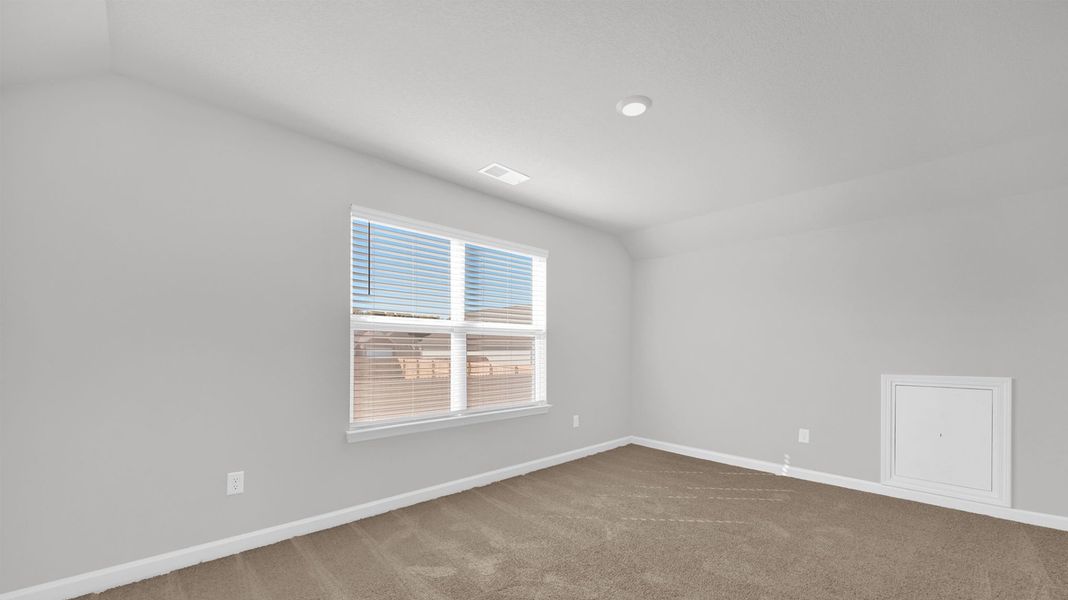 Spacious, unfurnished interior of a new home in Shiloh Springs, Jackson (Image 41).