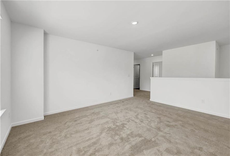 Spacious, unfurnished interior of a new home in Timber Ridge, Douglasville (Image 26).