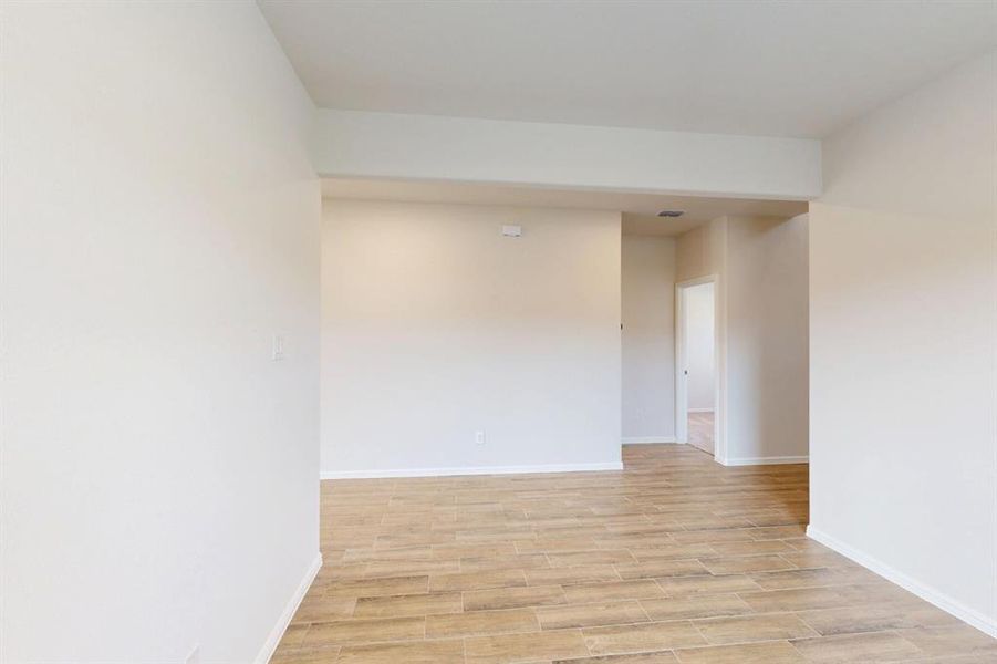 Spacious, unfurnished interior of a new home in Kings Way, Denton (Image 35).
