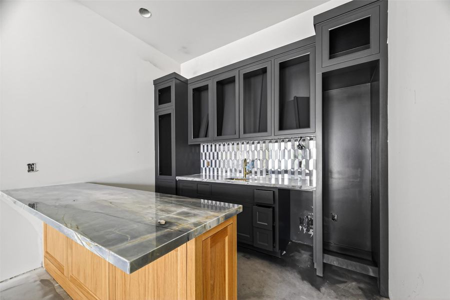 Entertainers luxury dream bar off the living room