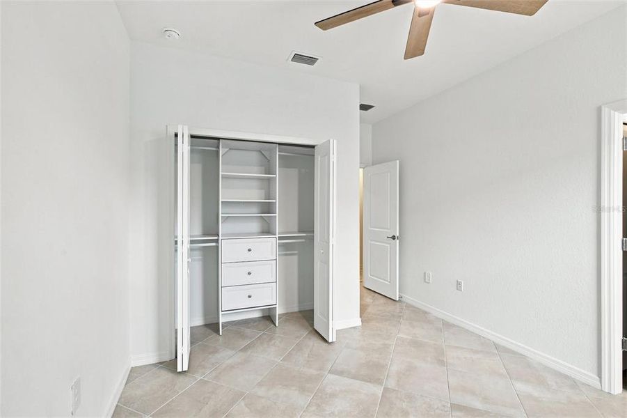 Spacious, unfurnished interior of a new home in , Venice (Image 39).
