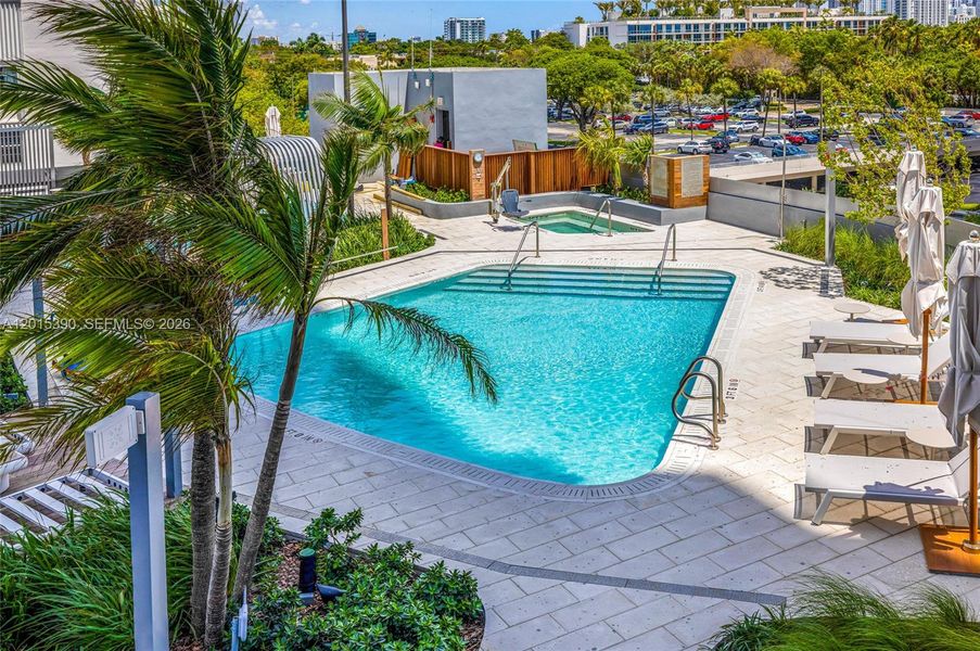 Community amenities in , Miami (Image 77).