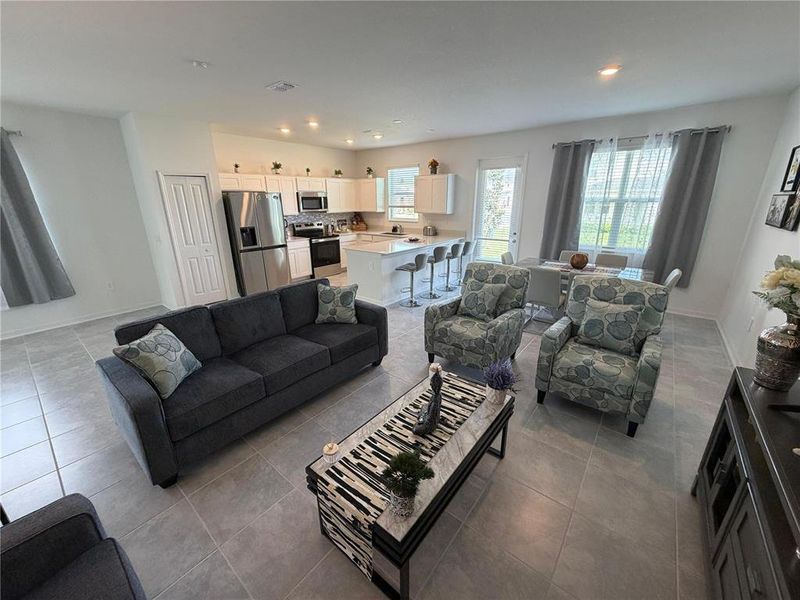 Furnished interior view inside a new home in , Davenport (Image 34). Furnished interior view inside a new home in , Davenport (Image 34).