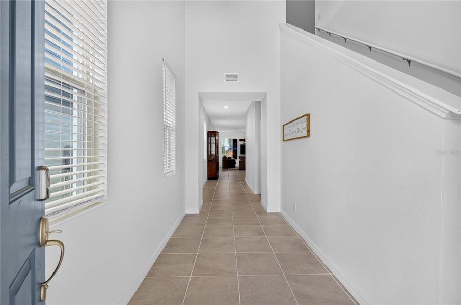 Spacious, unfurnished interior of a new home in , Howey-in-the-Hills (Image 21).