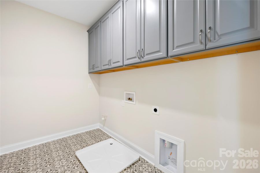 Spacious, unfurnished interior of a new home in , Huntersville (Image 25).