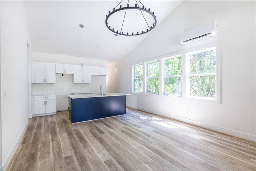 Spacious, unfurnished interior of a new home in , Atlanta (Image 47).