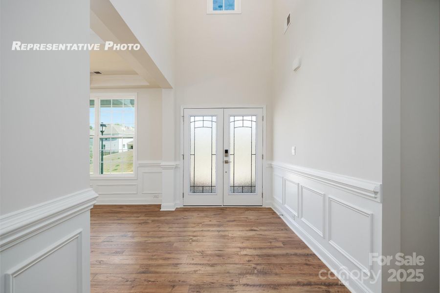 Spacious, unfurnished interior of a new home in Sylvan Creek, Denver (Image 20).