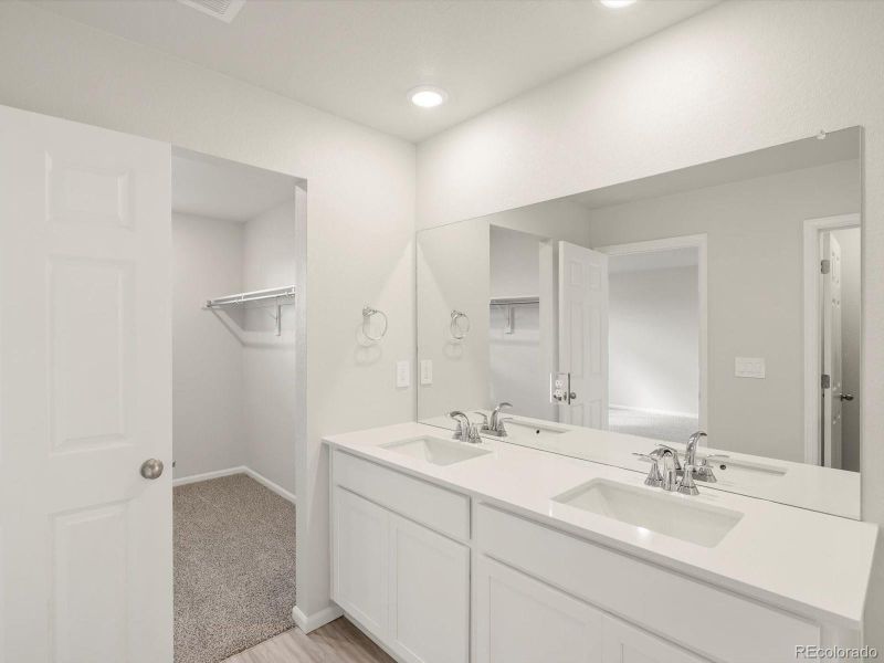 Furnished interior view inside a new home in Horizon Uptown: The Meadow Collection, Aurora (Image 13). Furnished interior view inside a new home in Horizon Uptown: The Meadow Collection, Aurora (Image 13).