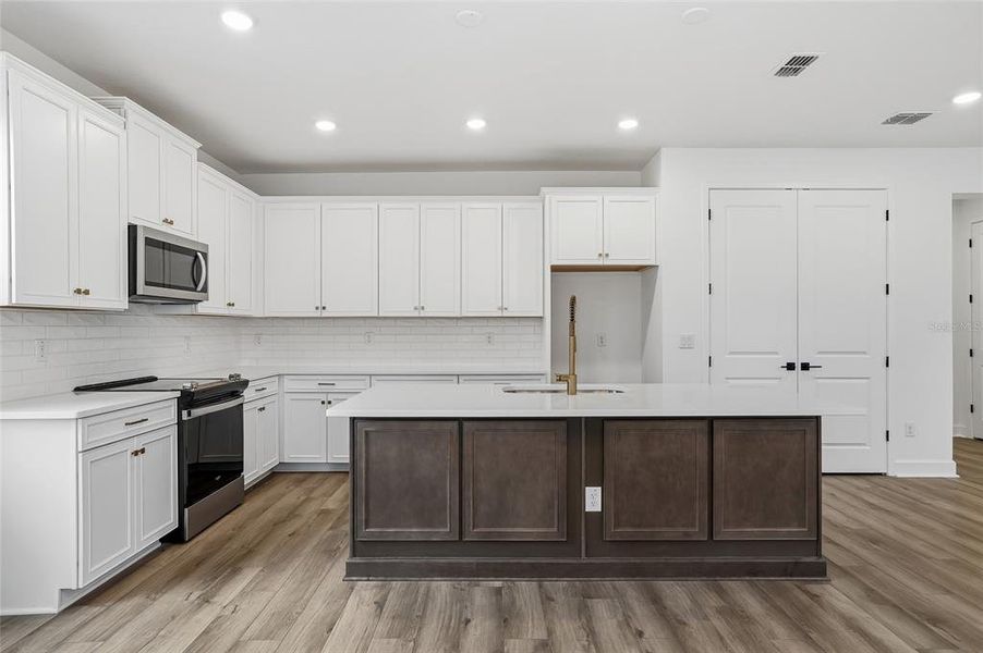 Furnished interior view inside a new home in , Tampa (Image 8).