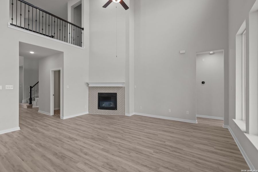 Spacious, unfurnished interior of a new home in Homestead, Schertz (Image 31).