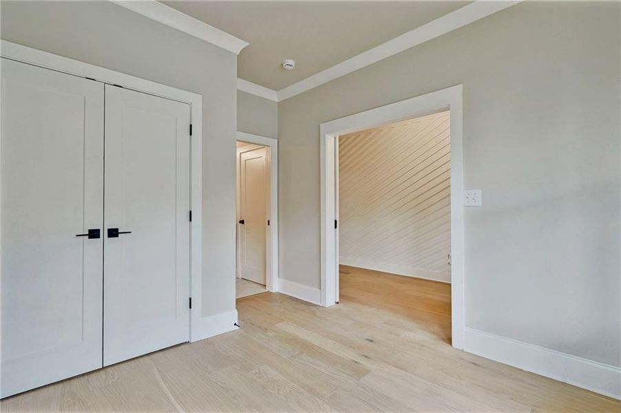 Spacious, unfurnished interior of a new home in , Atlanta (Image 32).