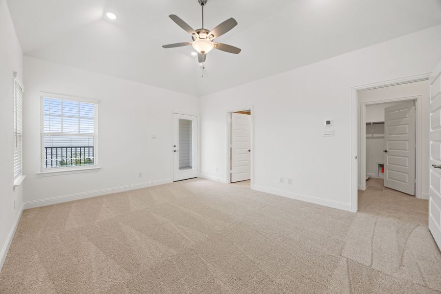 Representative unfurnished interior of a home built from the Kelly by Cambridge Homes in Lake Park, Rowlett (Image 11).