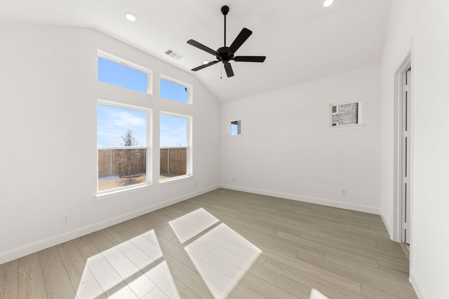 Spacious, unfurnished interior of a new home in Lily Creek at Sutton Fields, Aubrey (Image 24). Spacious, unfurnished interior of a new home in Lily Creek at Sutton Fields, Aubrey (Image 24).