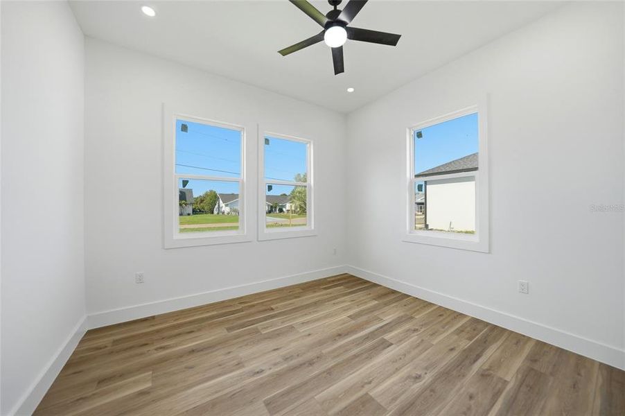 Spacious, unfurnished interior of a new home in , Punta Gorda (Image 33).