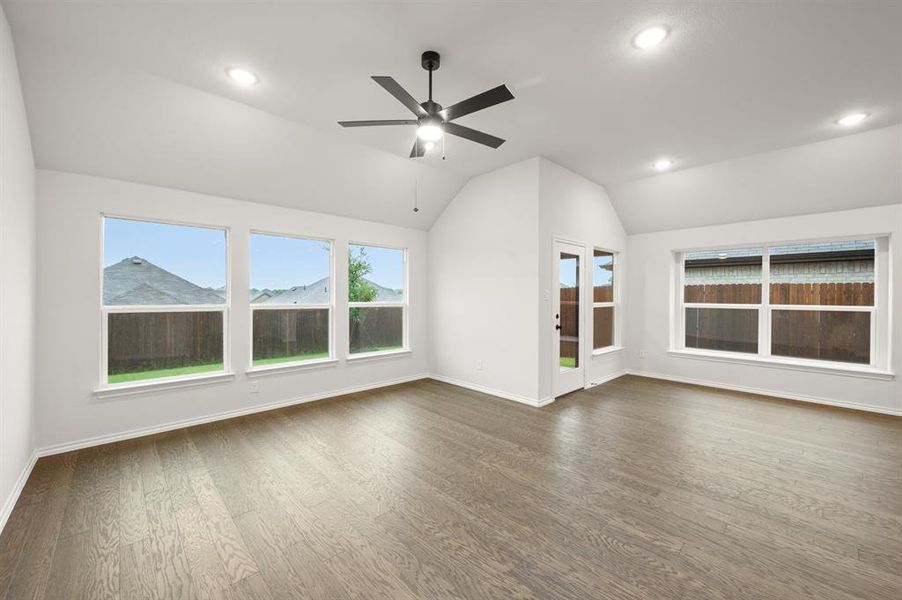 DFW-Chisholm Hills-Concept 1912-915 Madeline Lane- Living Room -Risewell Homes-3