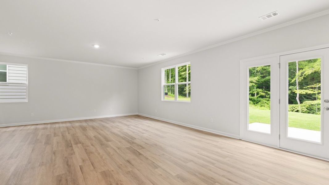 Representative unfurnished interior of a home built from the Hanover by D.R. Horton in Creekview, Atlanta (Image 15).