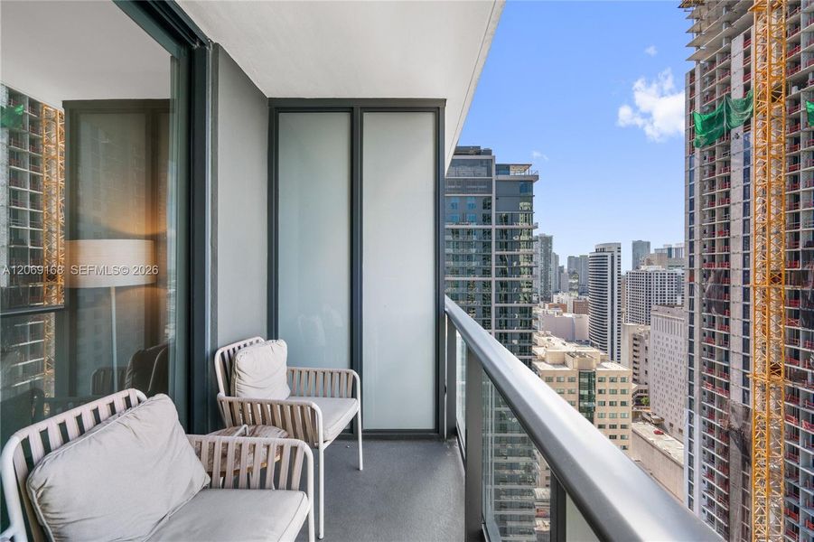 Condo located in Miami, FL showcasing its design and architecture (Image 4). Condo located in Miami, FL showcasing its design and architecture (Image 4).