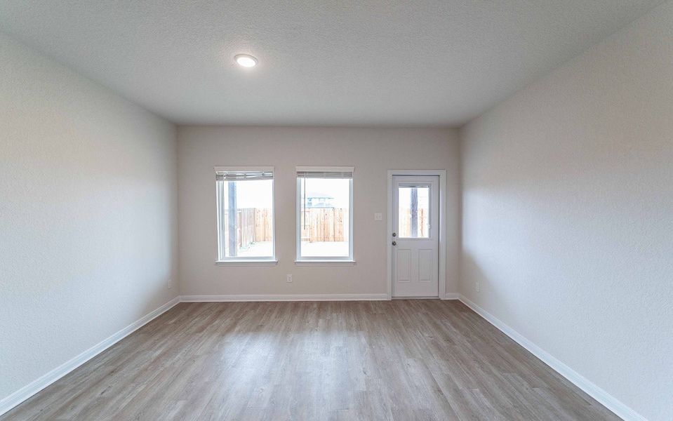 Spacious, unfurnished interior of a new home in Hickory Ridge, Elmendorf (Image 9). Spacious, unfurnished interior of a new home in Hickory Ridge, Elmendorf (Image 9).
