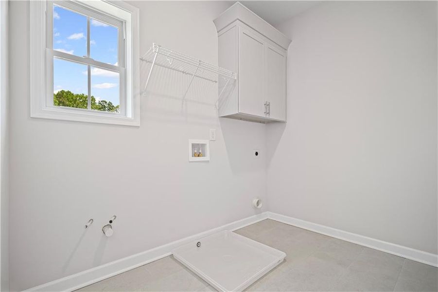 Spacious, unfurnished interior of a new home in The Retreat at River Green, Canton (Image 19).