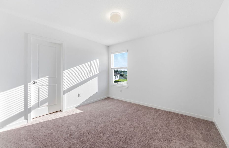 Spacious, unfurnished interior of a new home in Riverwood, Zephyrhills (Image 21).