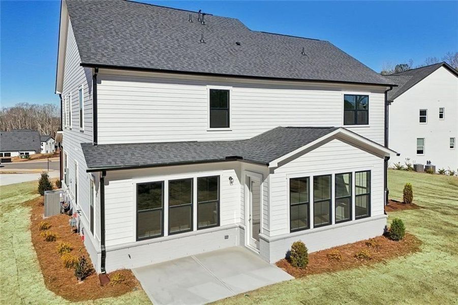 Exterior details and patio area of a home in Sterling Pointe, Cumming (Image 42).