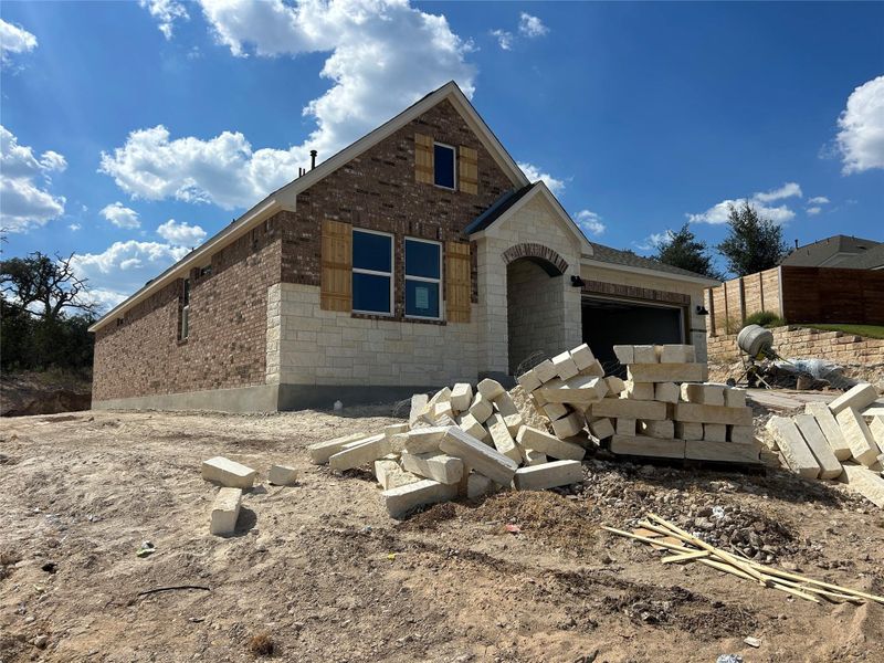 Image 35 of a home in Provence 50s. Image 35 of a home in Provence 50s.