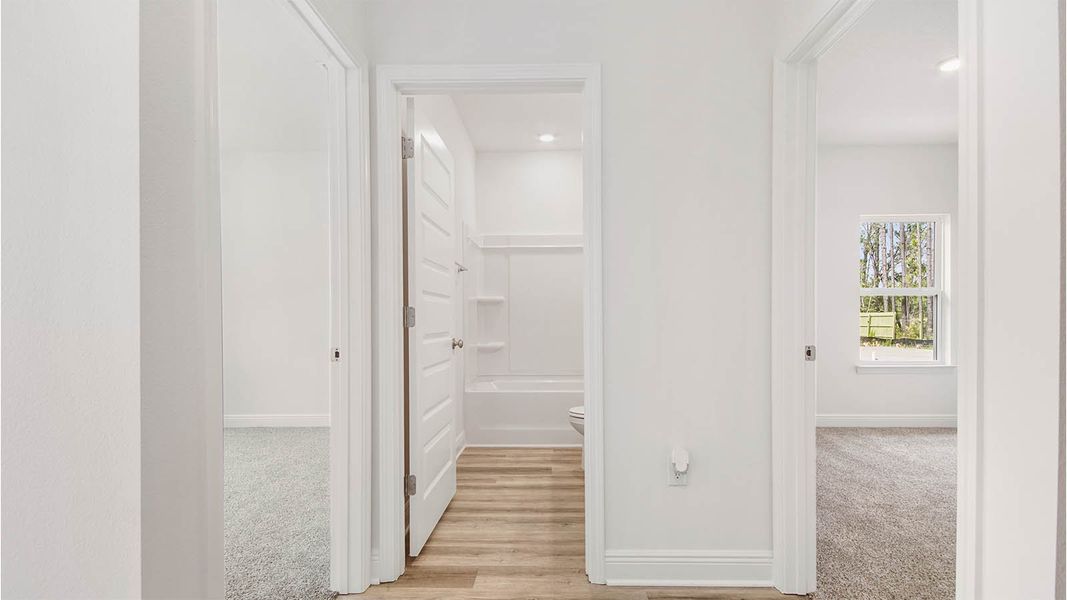 Spacious, unfurnished interior of a new home in Owl's Head Farms, Freeport (Image 29). Spacious, unfurnished interior of a new home in Owl's Head Farms, Freeport (Image 29).