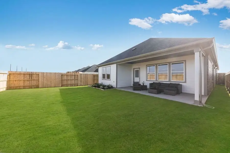 Representative exterior details of a home built from the Dorset by Taylor Morrison in Raburn Reserve 50s, Tomball (Image 3).
