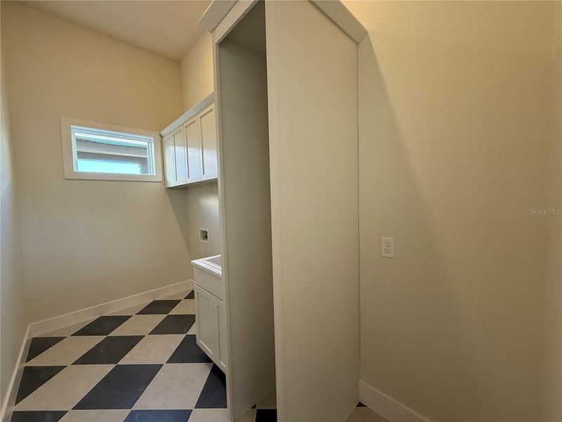 Spacious, unfurnished interior of a new home in Laureate Park, Orlando (Image 19). Spacious, unfurnished interior of a new home in Laureate Park, Orlando (Image 19).