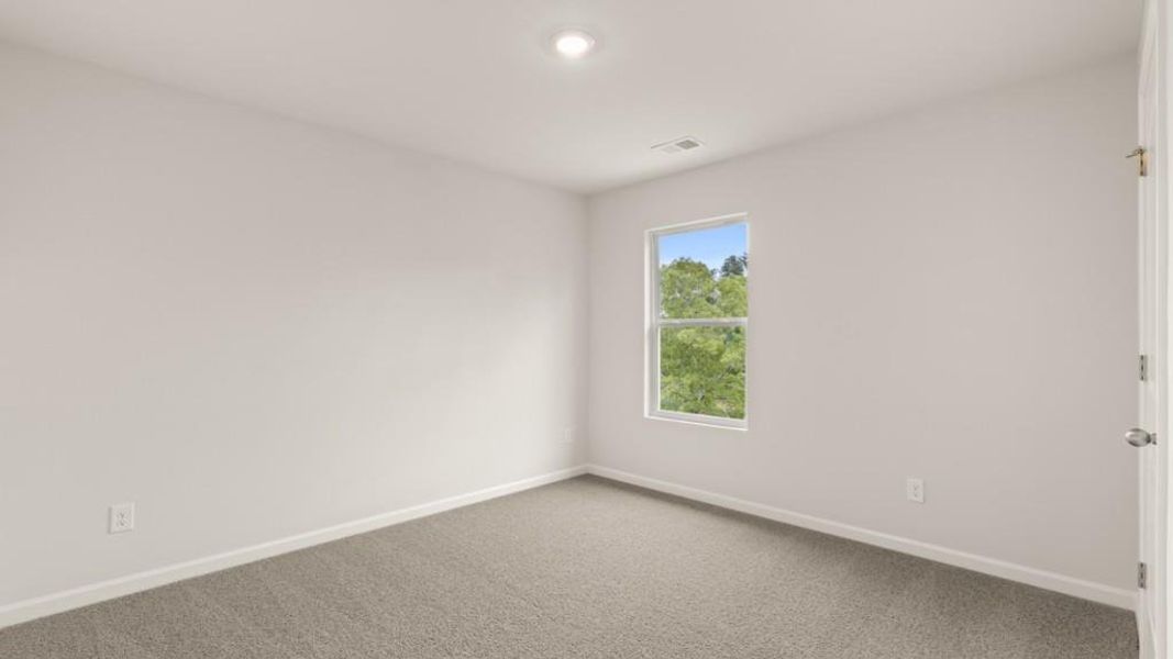 Spacious, unfurnished interior of a new home in Thompson Ridge, Dallas (Image 16). Spacious, unfurnished interior of a new home in Thompson Ridge, Dallas (Image 16).