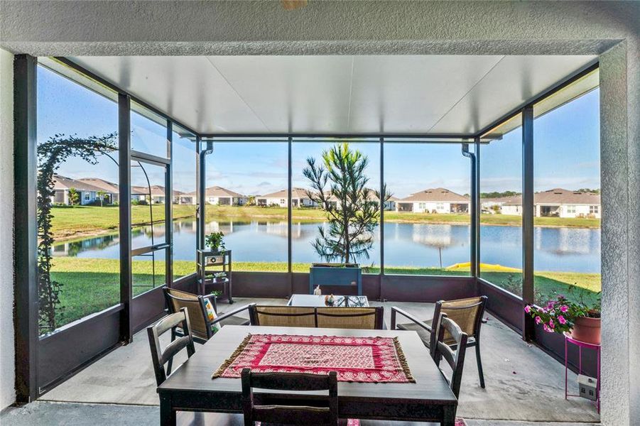 Exterior details and patio area of a home in Towns at Woodsdale, Wesley Chapel (Image 3).