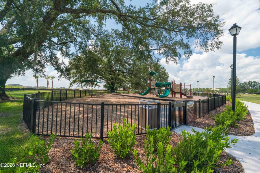 Community amenities in Granary Park, Green Cove Springs (Image 55).