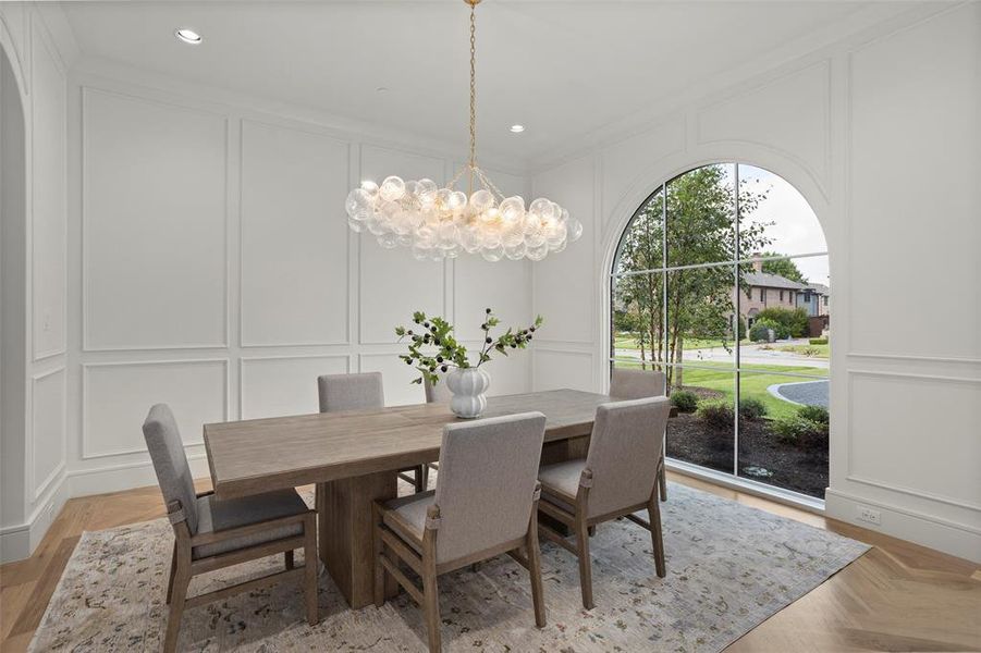 Furnished interior view inside a new home in , Dallas (Image 25). Furnished interior view inside a new home in , Dallas (Image 25).