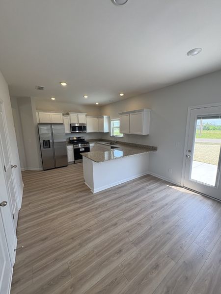 Spacious, unfurnished interior of a new home in Burton Farms, Smyrna (Image 9).