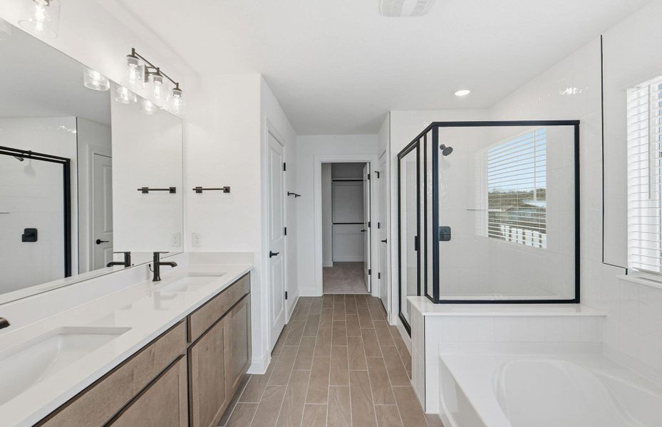 Furnished interior view inside a new home in Horizon Lake, Leander (Image 11). Furnished interior view inside a new home in Horizon Lake, Leander (Image 11).