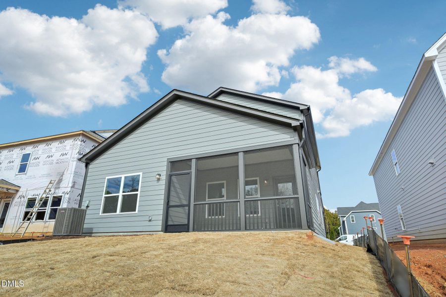 45-web-or-mls-Emeline Wy-S2402-038