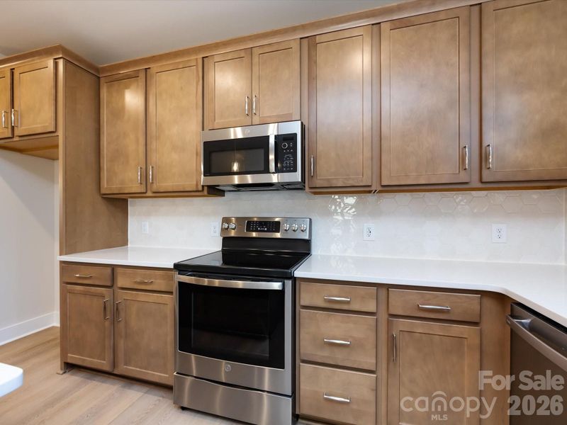 GE Stainless Appliance Packed Included GE Stainless Appliance Packed Included