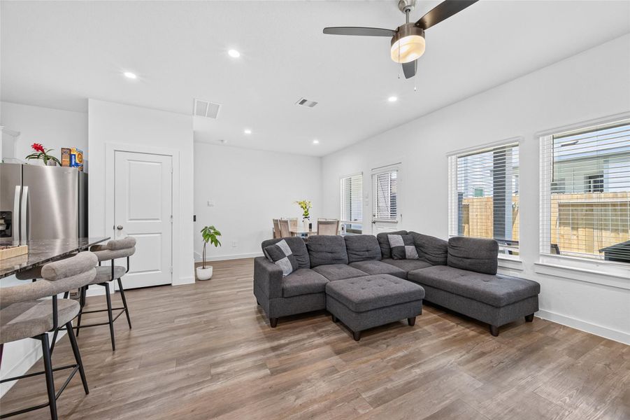 Furnished interior view inside a new home in Antigua, Houston (Image 11).