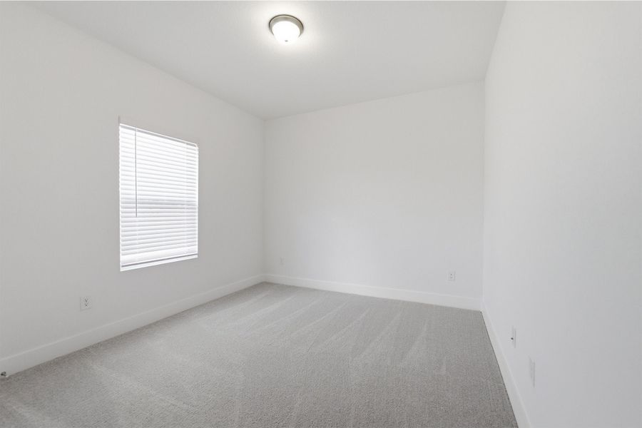 Spacious, unfurnished interior of a new home in Paramount, Kyle (Image 27).