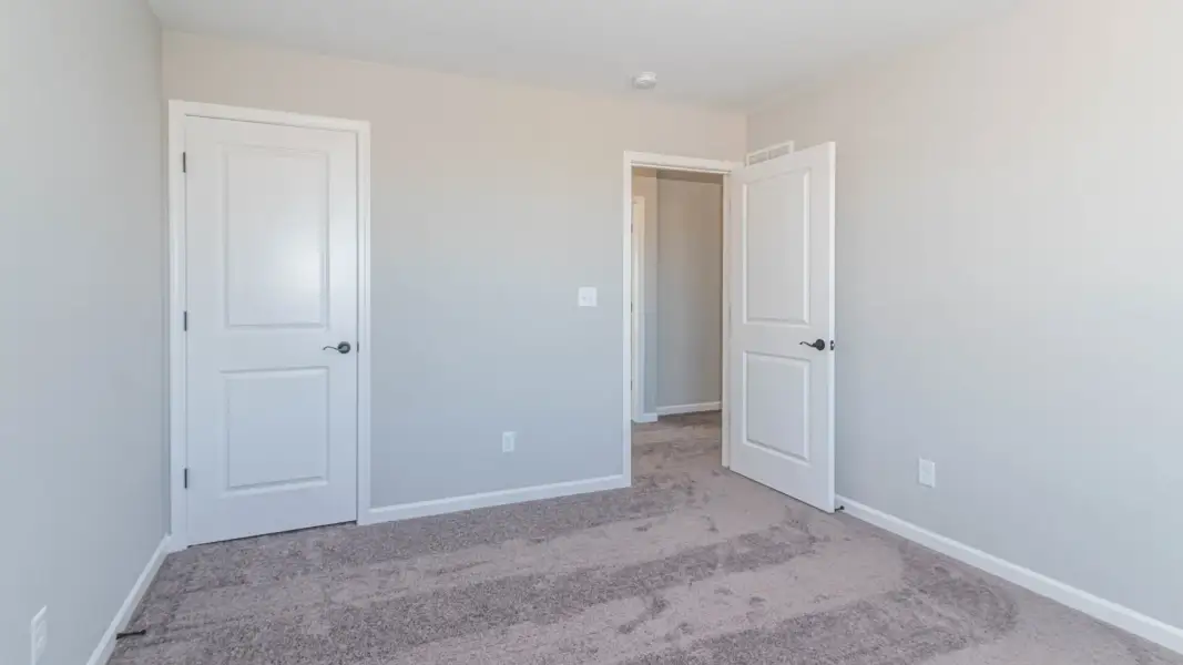 Representative unfurnished interior of a home built from the The Winslow by Norfolk Homes in Offsite Builds Southern Michigan, Ann Arbor (Image 102).