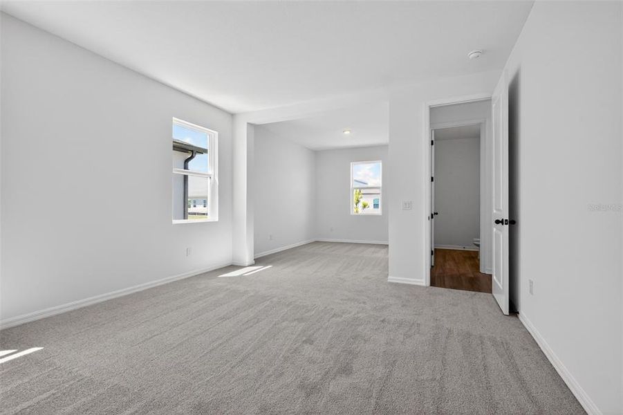 Spacious, unfurnished interior of a new home in Trailside, Mount Dora (Image 20).