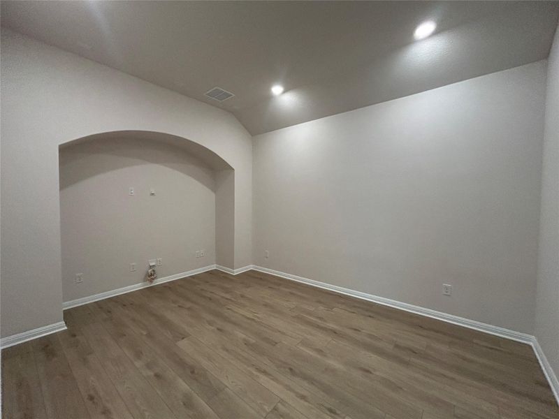 Spacious, unfurnished interior of a new home in Provence 70s, Austin (Image 31). Spacious, unfurnished interior of a new home in Provence 70s, Austin (Image 31).