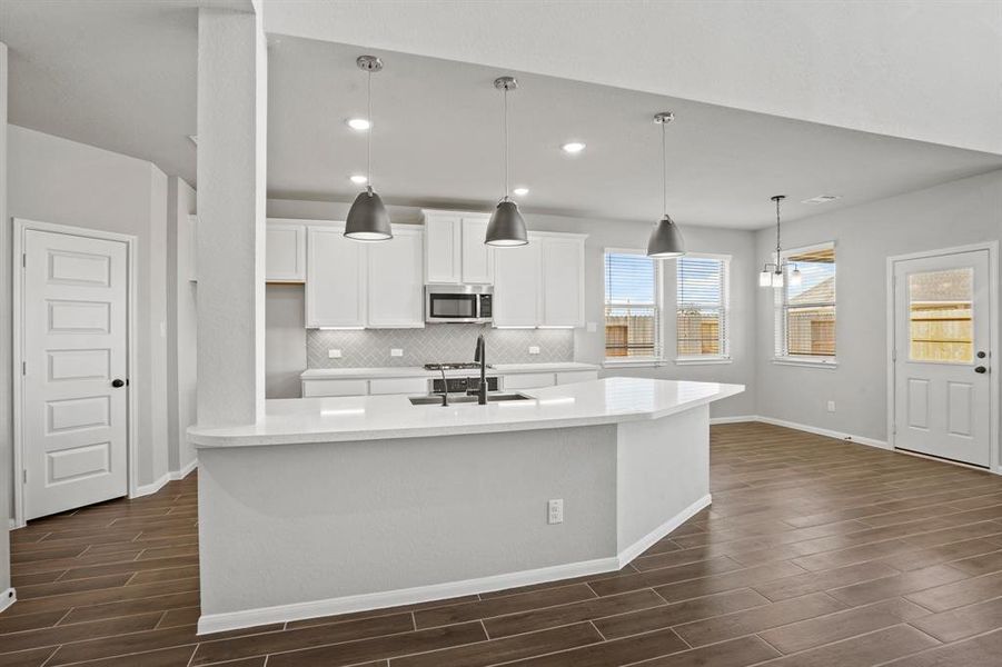 Stunning kitchen with tons of countertop space