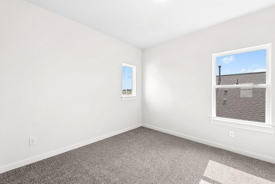 Spacious, unfurnished interior of a new home in University Heights, Round Rock (Image 27).