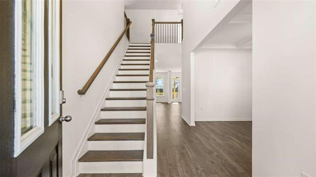 Spacious, unfurnished interior of a new home in Water Oak Estates, Lawrenceville (Image 34).