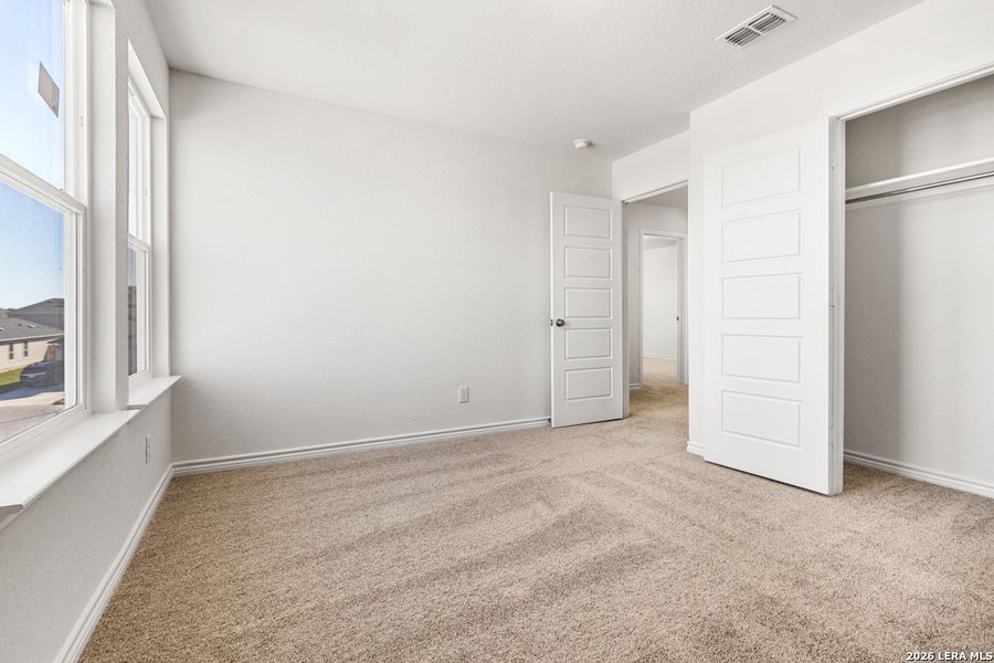 Spacious, unfurnished interior of a new home in Knox Ridge, Converse (Image 16).