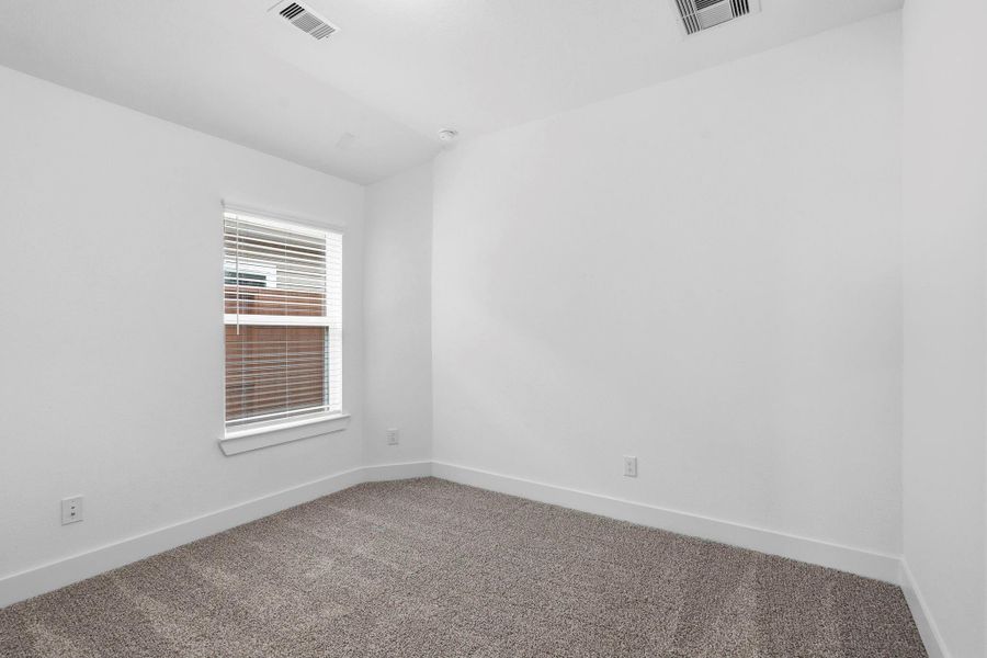 Spacious, unfurnished interior of a new home in Meridiana, Manvel (Image 12).