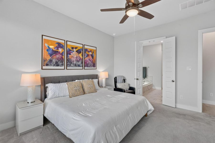 Furnished interior view inside a new home in Lakes at Creekside 50′, Tomball (Image 32). Furnished interior view inside a new home in Lakes at Creekside 50′, Tomball (Image 32).